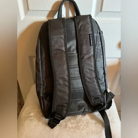 Basecamp gray nylon backpack Apple logo laptop work travel pockets school - Picture 3 of 16